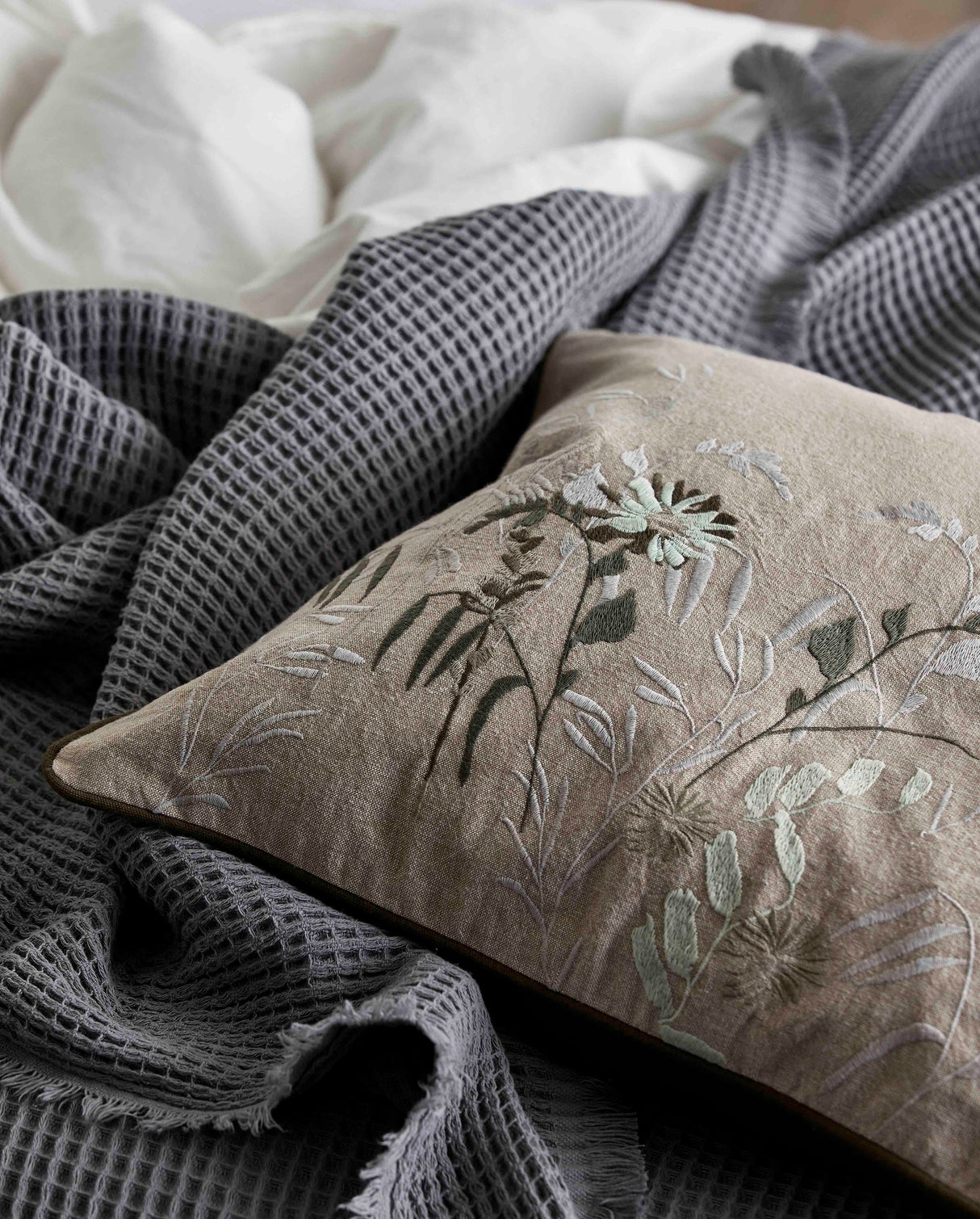 Nordal ALPHA bed cover, grey