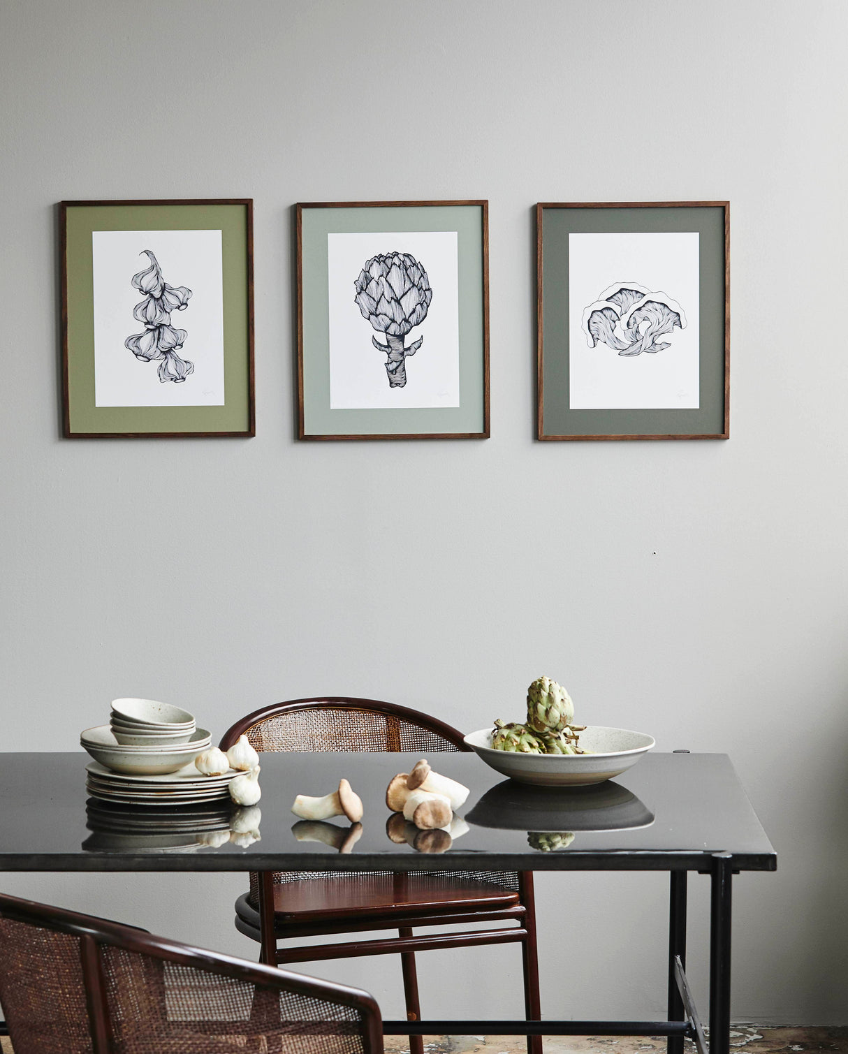 Nordal ARTICHOKE illustration, dark oak frame