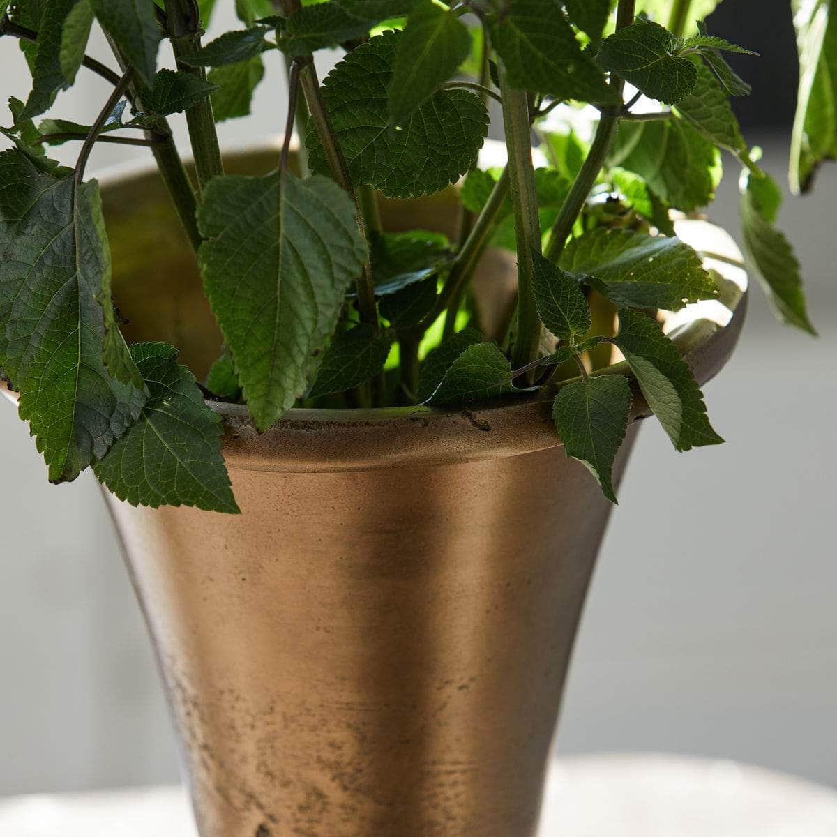House Doctor Vase, Florist, Antik messing