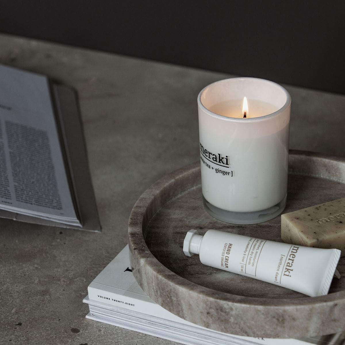 Meraki Bakke, Beige