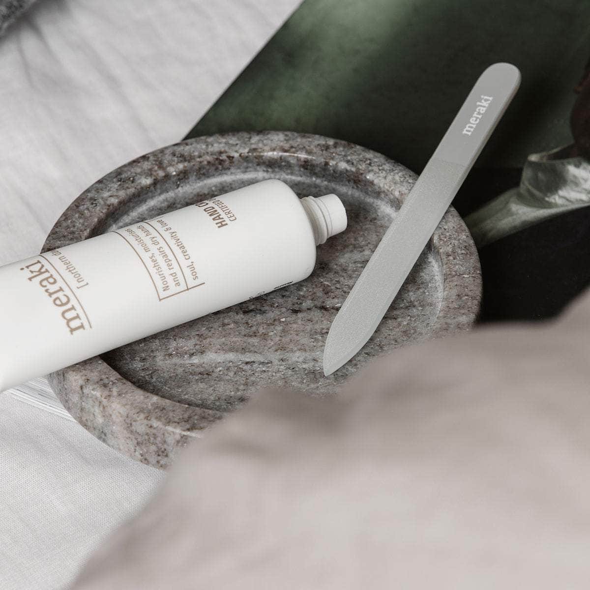 Meraki Bakke, Beige