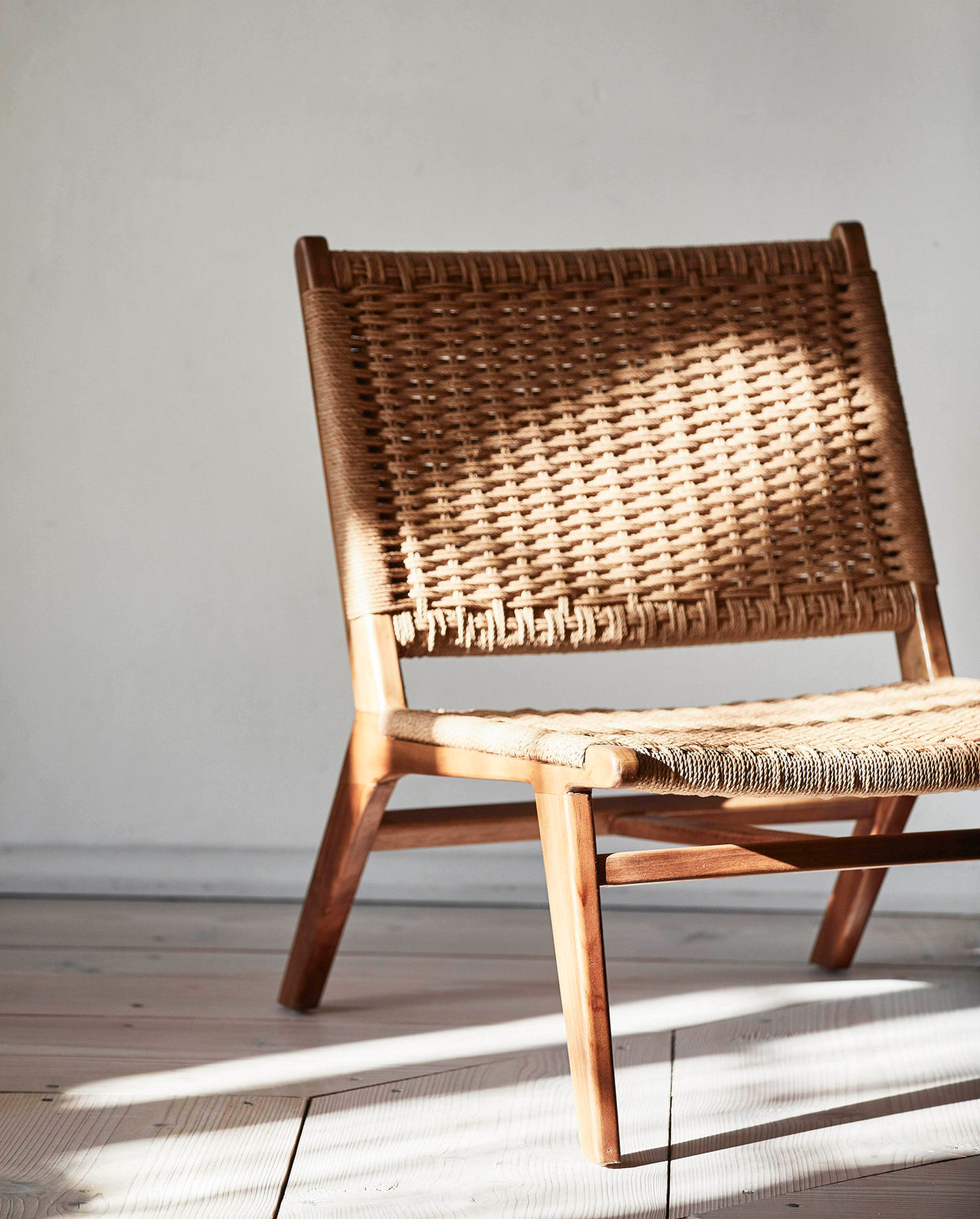 Nordal CLUB lounge chair, teak/weaving