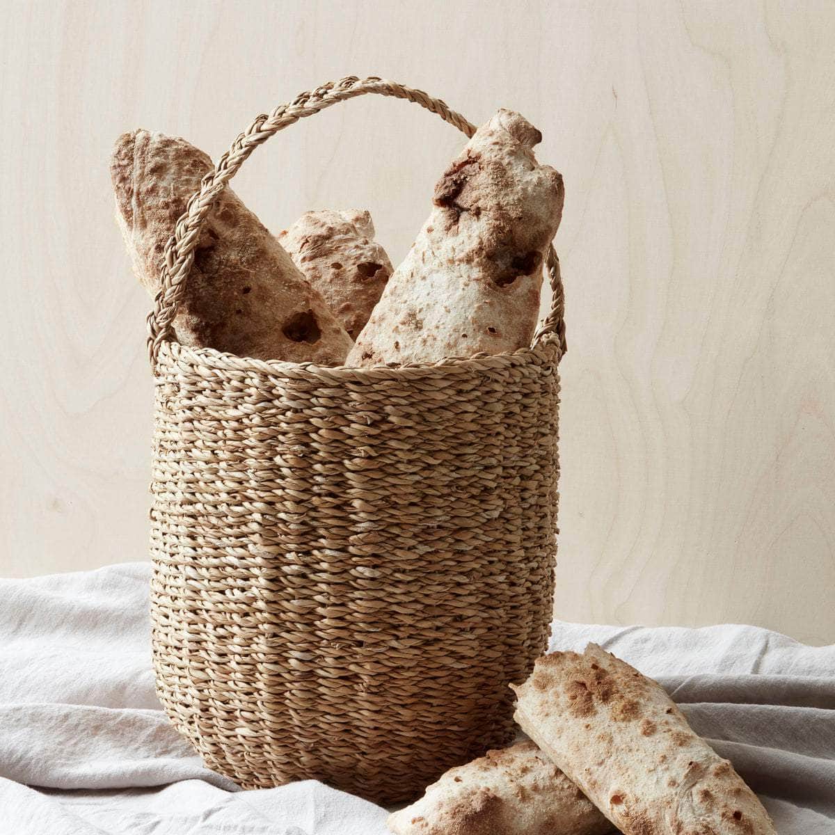 Nicolas Vahe Kurv, Use w. handle, Natural