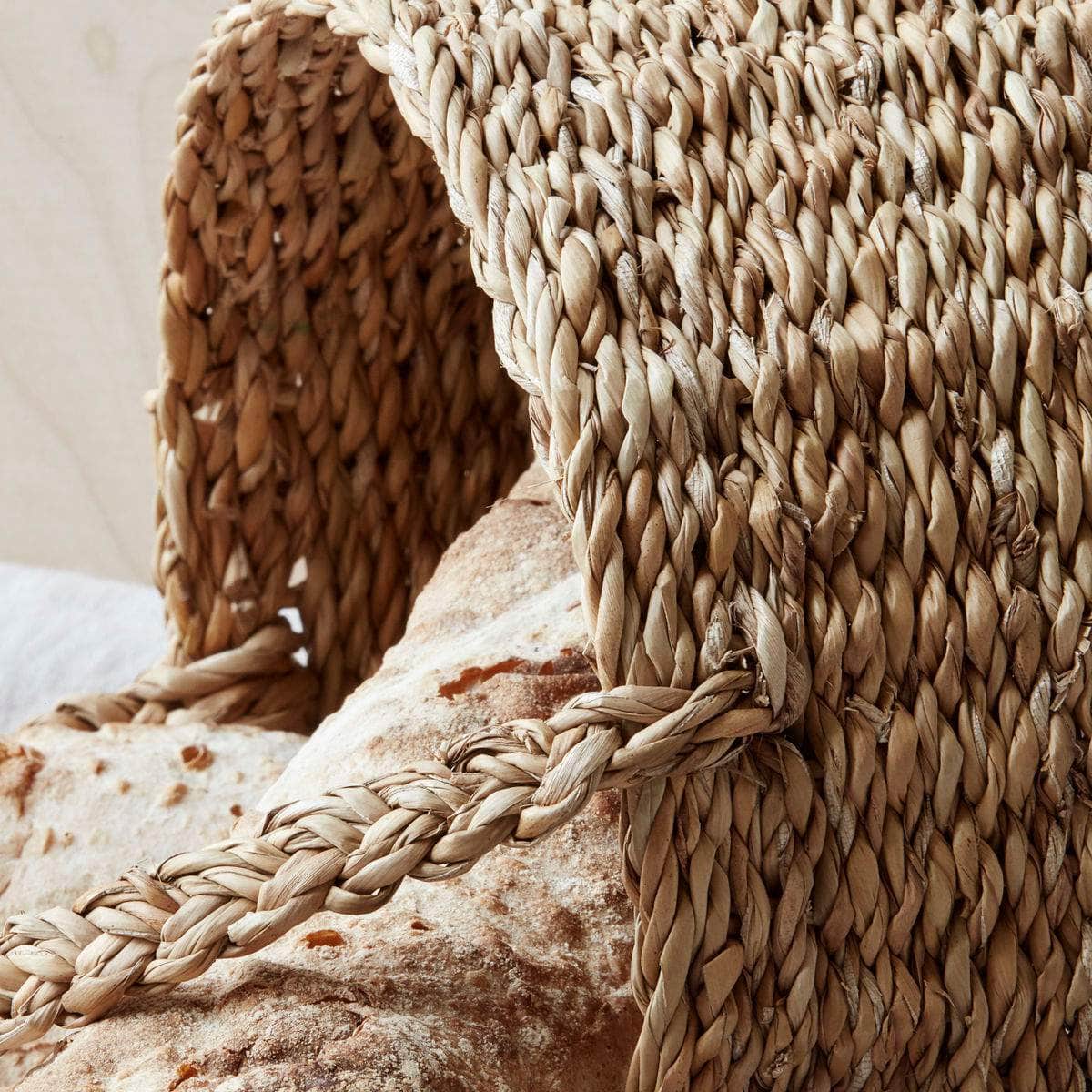 Nicolas Vahe Kurv, Use w. handle, Natural