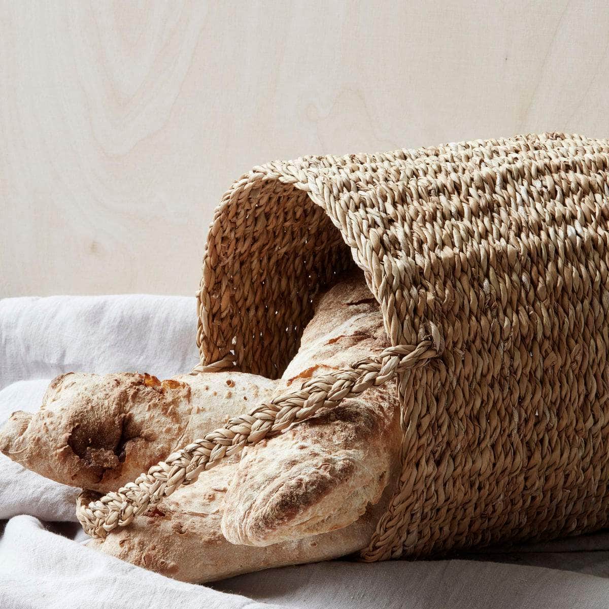 Nicolas Vahe Kurv, Use w. handle, Natural