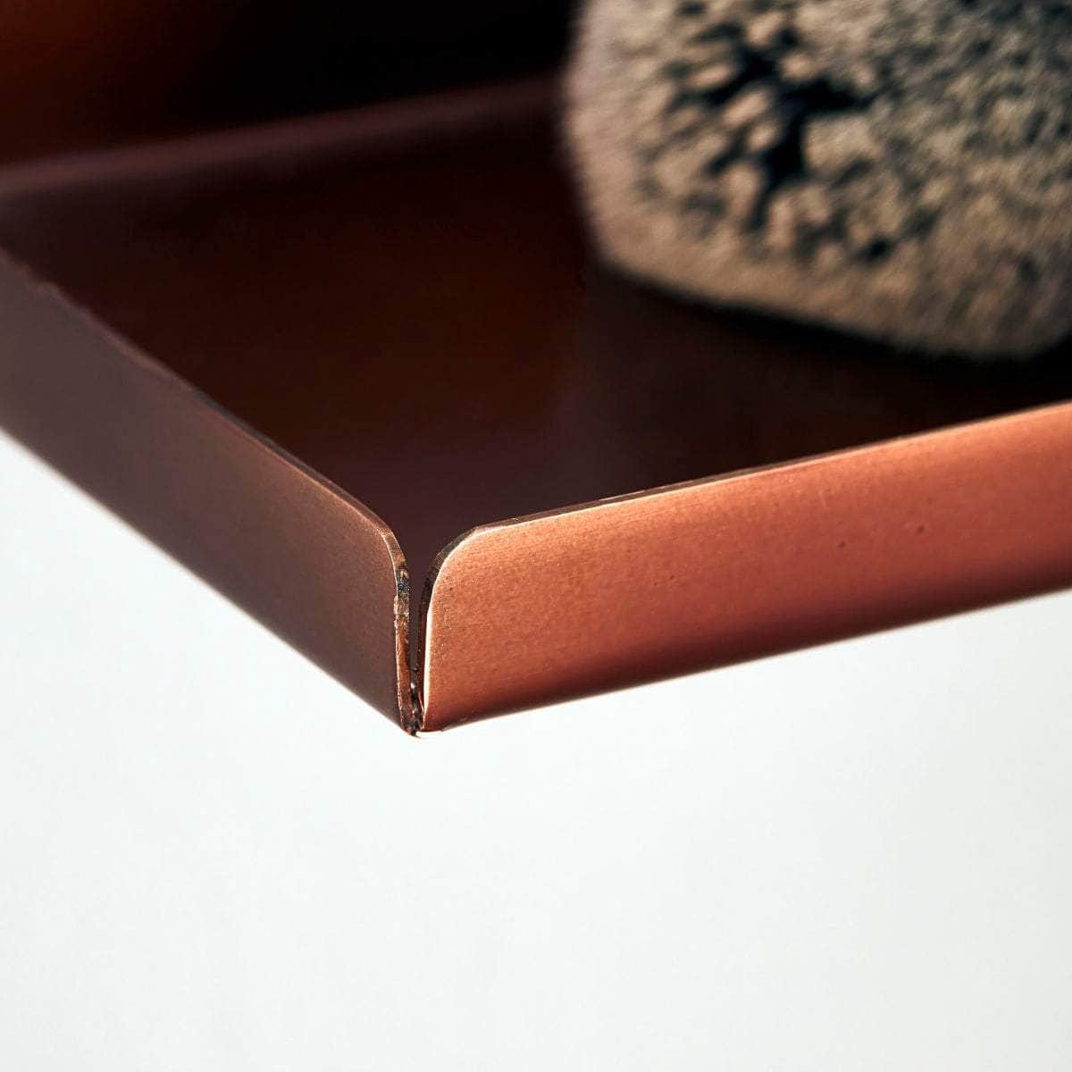 House Doctor Hylde, Boti, Bruneret messing