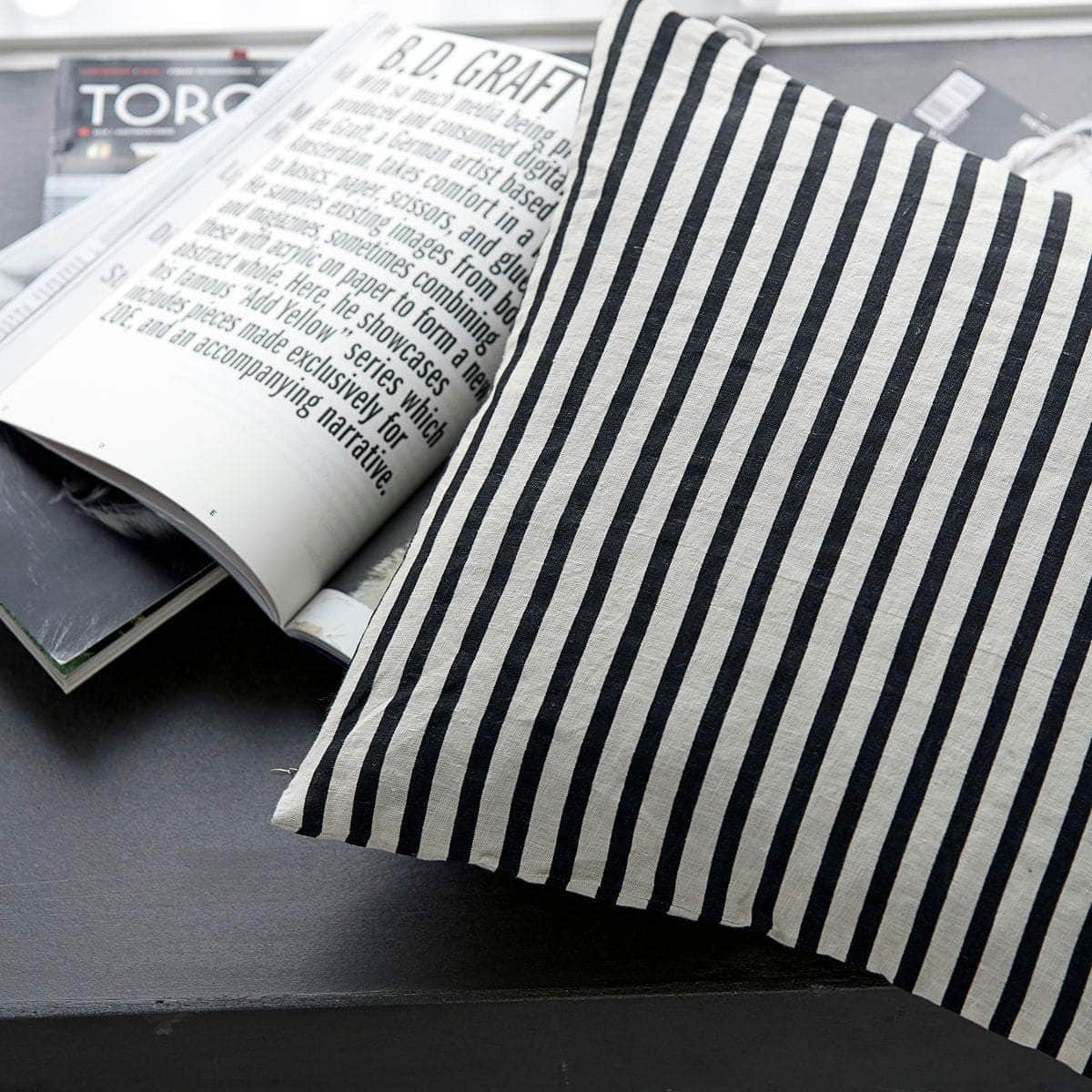 House Doctor Pudebetræk, Stripe, Sort/Grå
